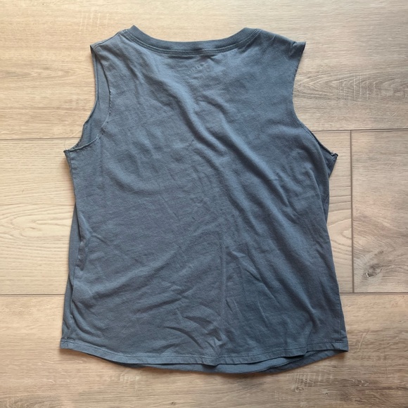 Target Tank top. 🏙️⭐️☕️ - Picture 2 of 3